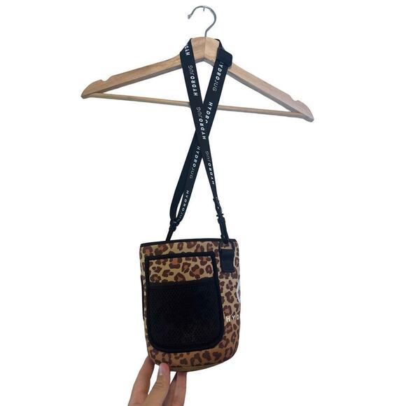 Hydro Jug Leopard Print Insulating Sleeve Carrying Case - Picture 3 of 9